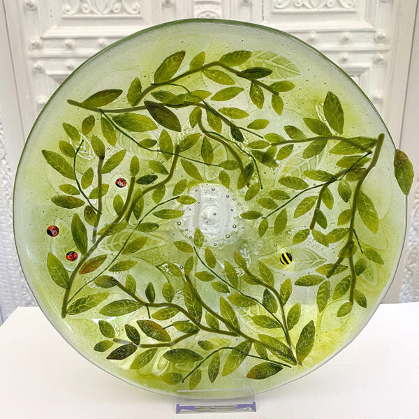 https://saos2023.s3-accelerate.amazonaws.com/wp-content/uploads/2026/01/AnnieChildsDesign_fused_glass_leaf-bowl-600x600.jpg